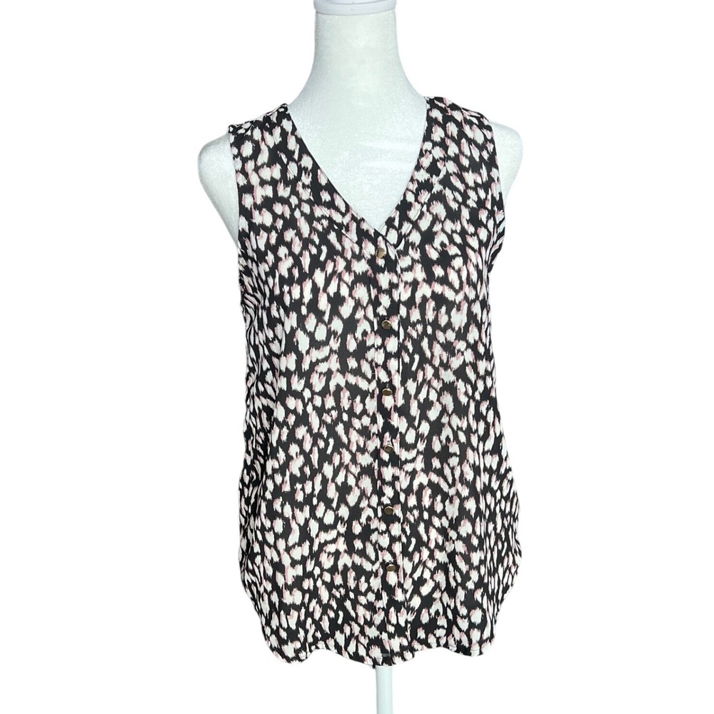 Maurices Womens XS Leopard Print Button Front Sleeveless V-Neck Blouse
